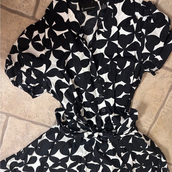 INC International Concepts Monochrome Abstract Dress - Picture 2 of 6